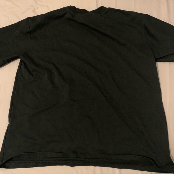 ESSENTIALS Basic Casual Tees Shirt - Picture 2 of 3